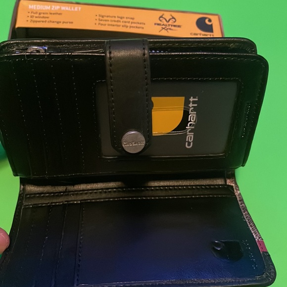 Carhartt Medium Zip Wallet - Picture 4 of 4